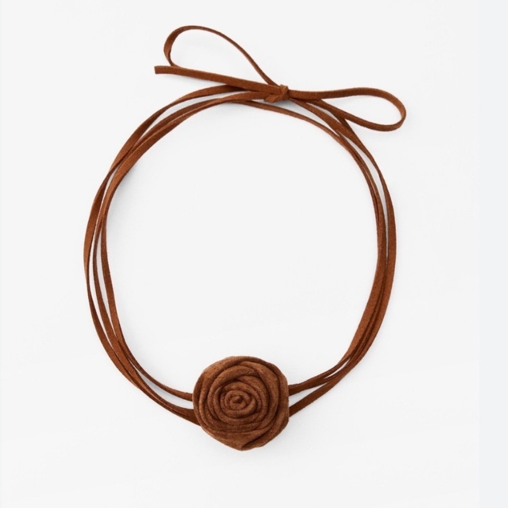 NWT. Zara Toffee 100% Leather Long Flower Cord Necklace.